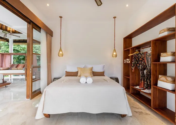 Luxury In Center W/ Natural Pool La Bohemia *