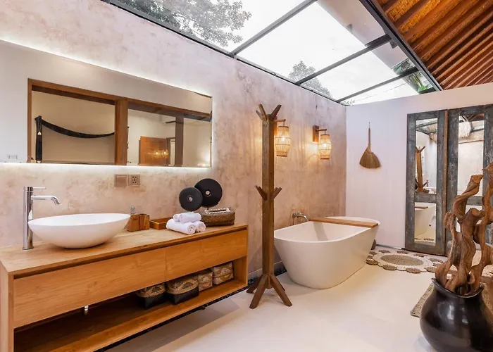 Luxury In Center W/ Natural Pool La Bohemia * Ubud (Bali)