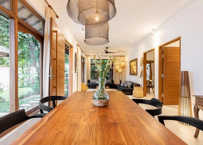 Luxury In Center W/ Natural Pool La Bohemia