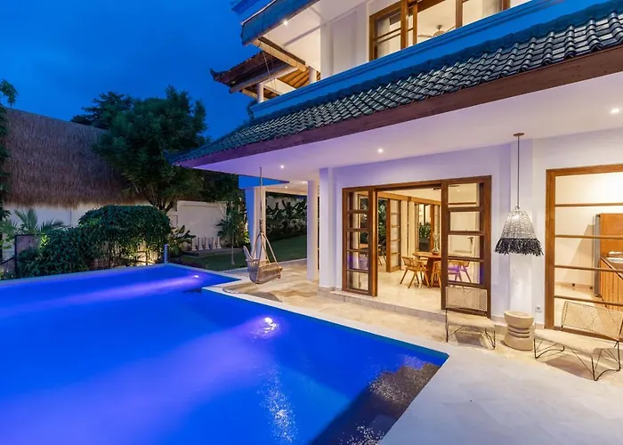 Luxury In Center W/ Natural Pool La Bohemia Villa