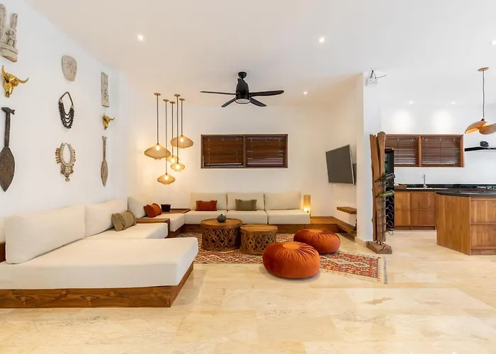 Luxury In Center W/ Natural Pool La Bohemia Villa *