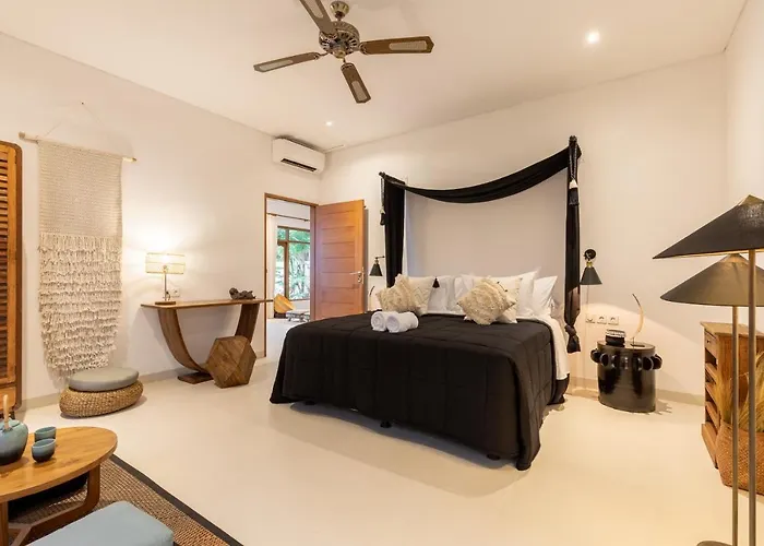 Villa Luxury In Center W/ Natural Pool La Bohemia *