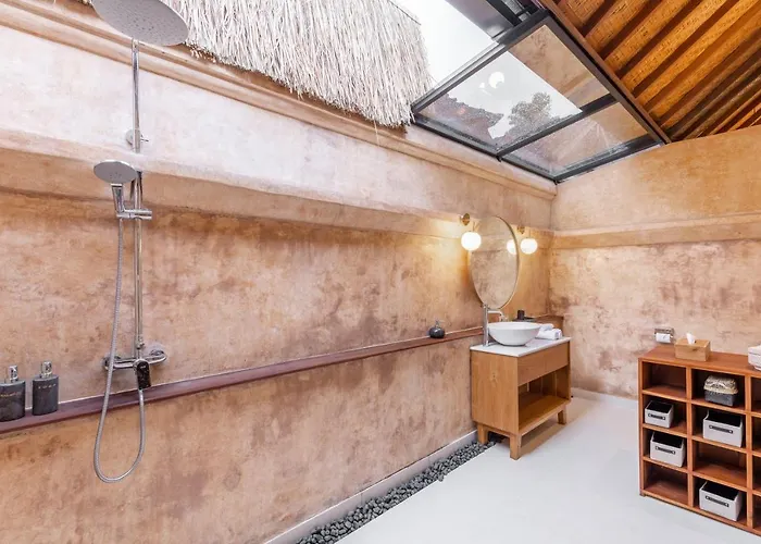 Luxury In Center W/ Natural Pool La Bohemia *
