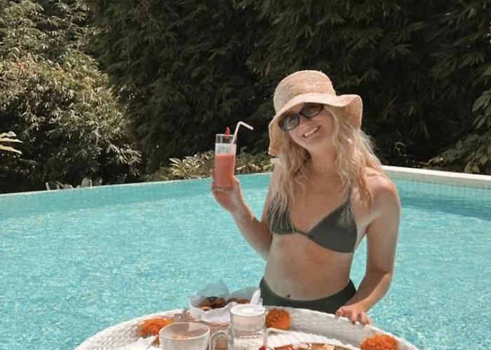 Luxury In Center W/ Natural Pool La Bohemia *
